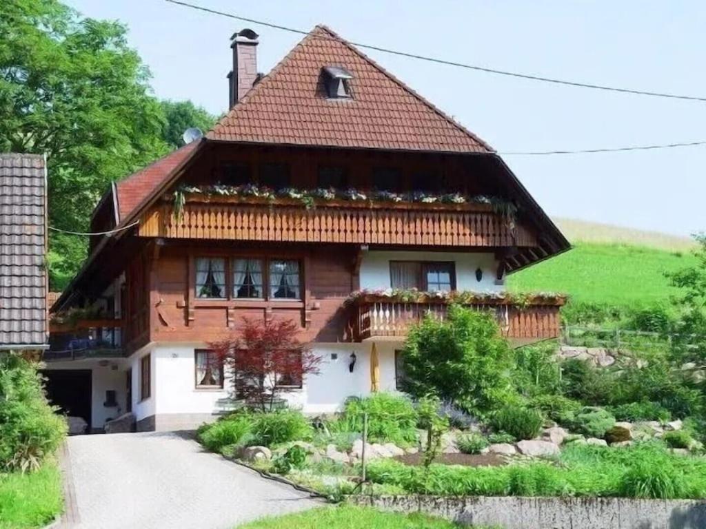 Oberbauernhof - Wohnung "Am Garten" -- Moderne Fewo Im Schoenen Schwarzwaldhaus Gutach Eksteriør bilde